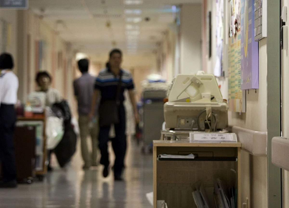 Hong Kong Hospitalizes Seven More People Who Went to Wuhan