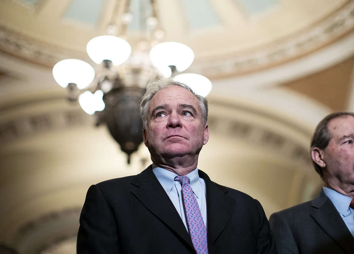 Senate Readies War Powers Bill to Limit Trump’s Iran Options