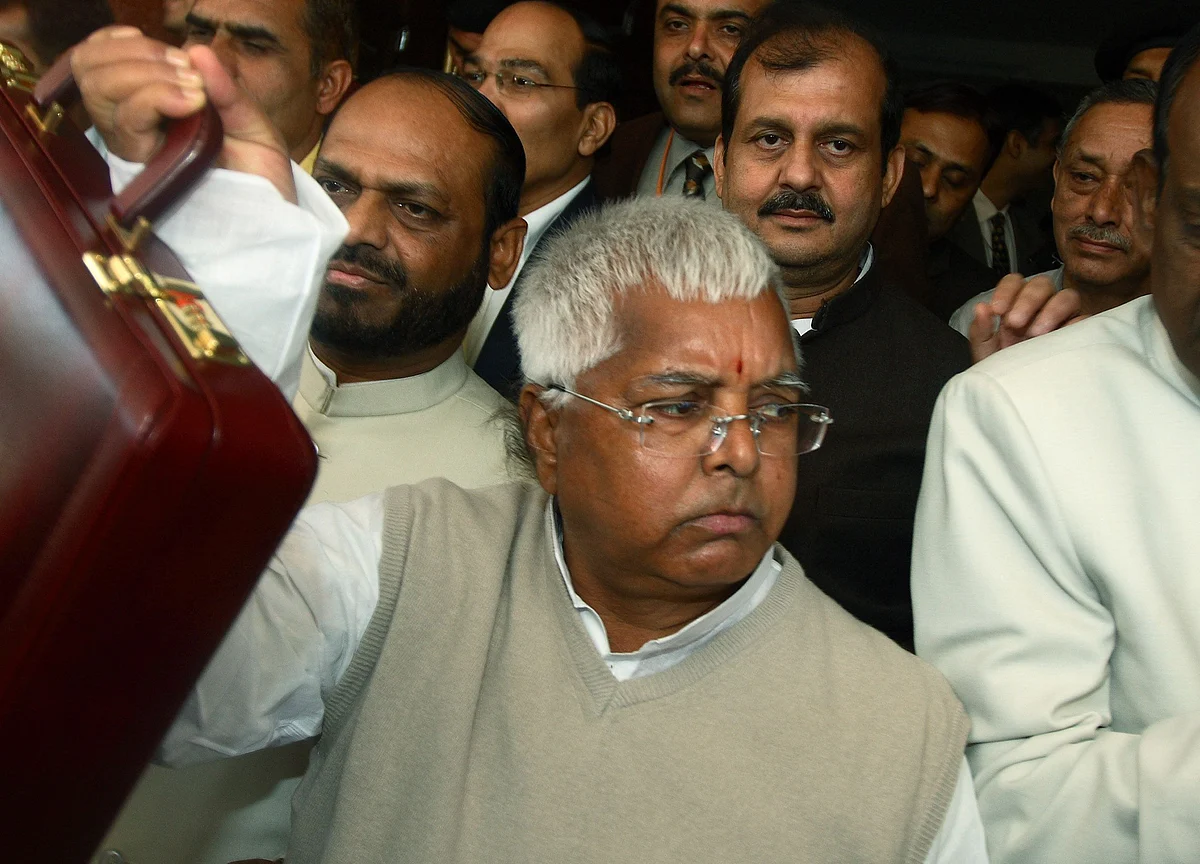 Larger Supreme Court Bench To Revisit Its 2010 Verdict In Lalu Prasad Case
