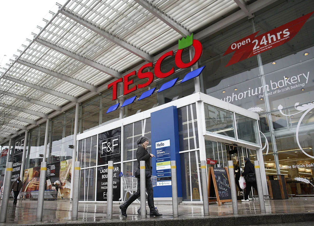 Tesco Asks Thai Tycoons for Next-Round Bids for Asia Unit