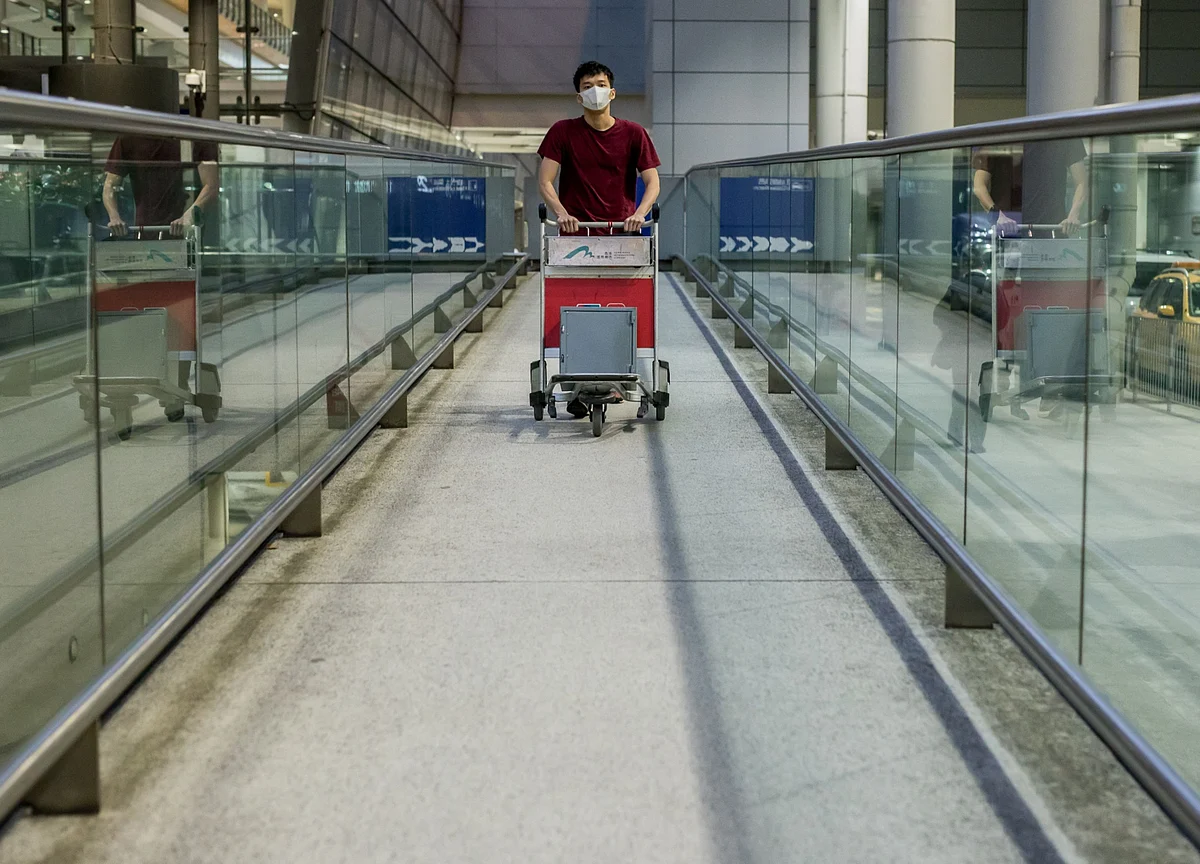 Singapore to Start ‘World First’ Air Travel Bubble With Hong Kong