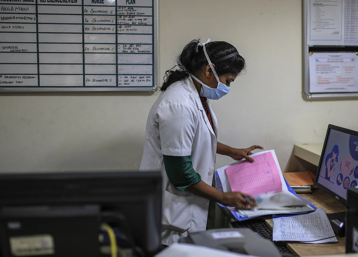 Government Removes Surgical Masks, Gloves From Export Ban List