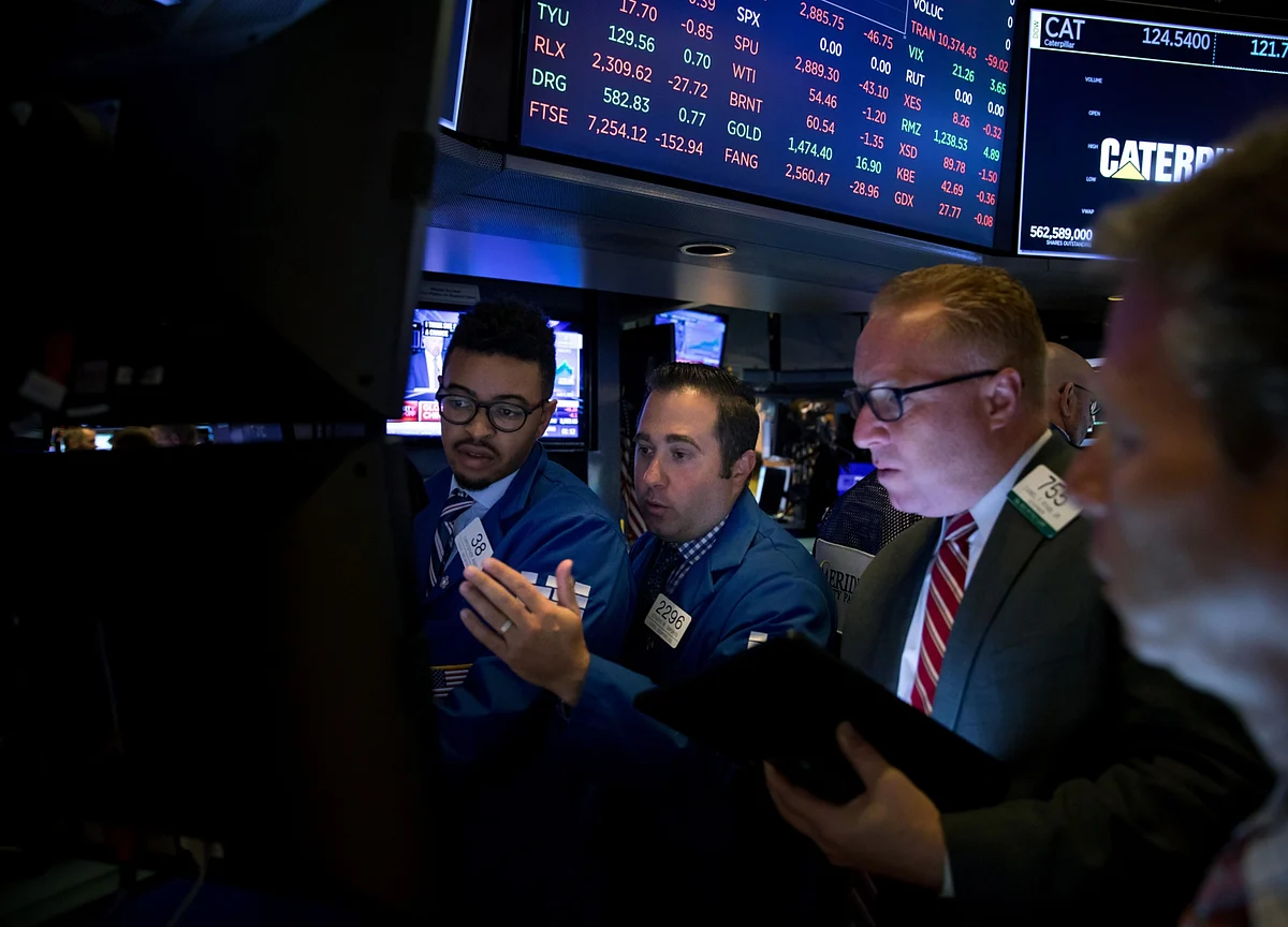 U.S. Stocks Retreat After Torrid Run; Bonds Rise: Markets Wrap