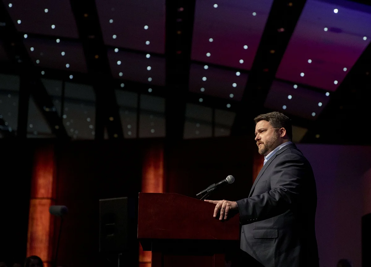 Iowa Democratic Party Chairman Resigns After Caucus Debacle