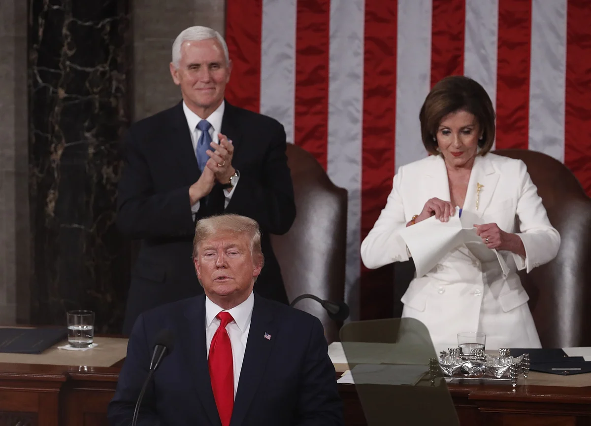 Trump and Pelosi Trade Snubs at Deeply Partisan State of Union
