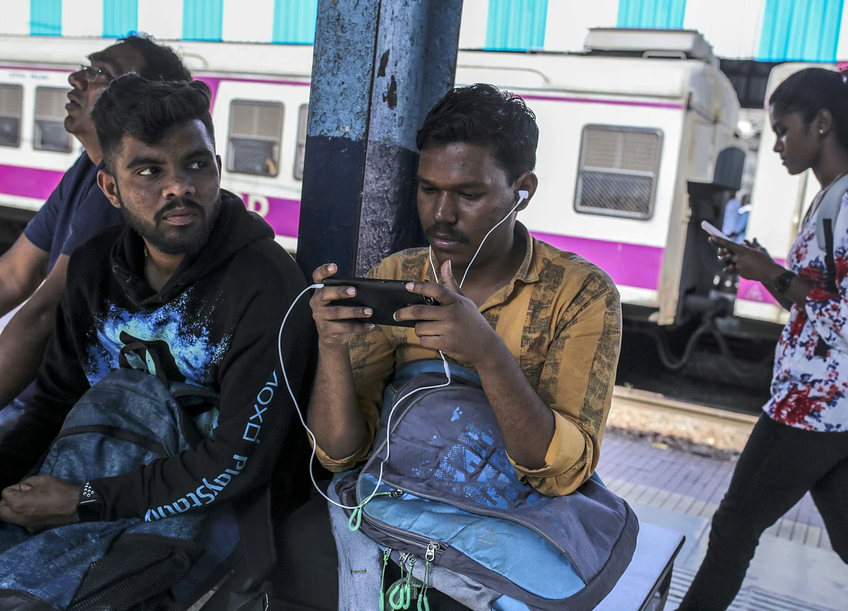 RailTel To Continue Offering Free WiFi At Railway Stations As Google Winds Down Business