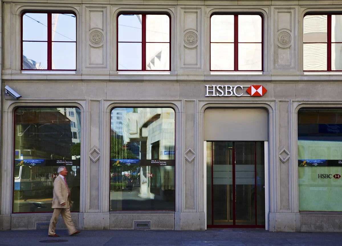 HSBC Plans to Cut 35,000 Jobs in Tucker’s Sweeping Overhaul