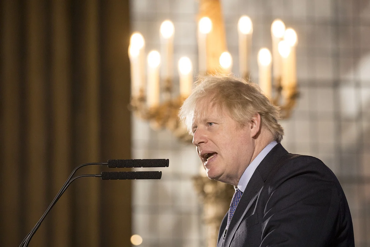 U.K.’s Johnson Won’t Condemn Aide’s Claims on Black Inferiority
