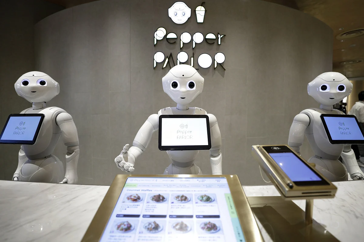 Robot Analysts Outwit Humans on Investment Picks, Study Shows