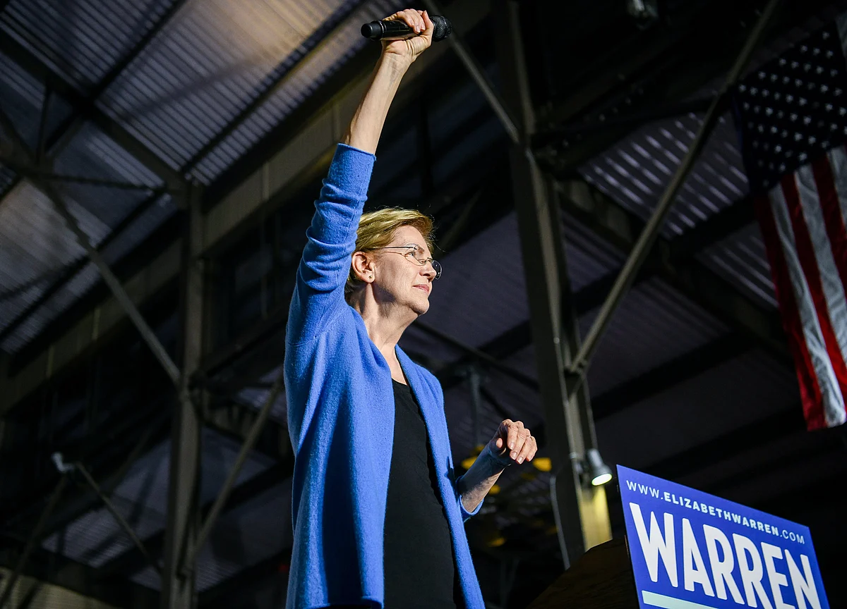 Warren Ends Campaign, Declines to Immediately Endorse