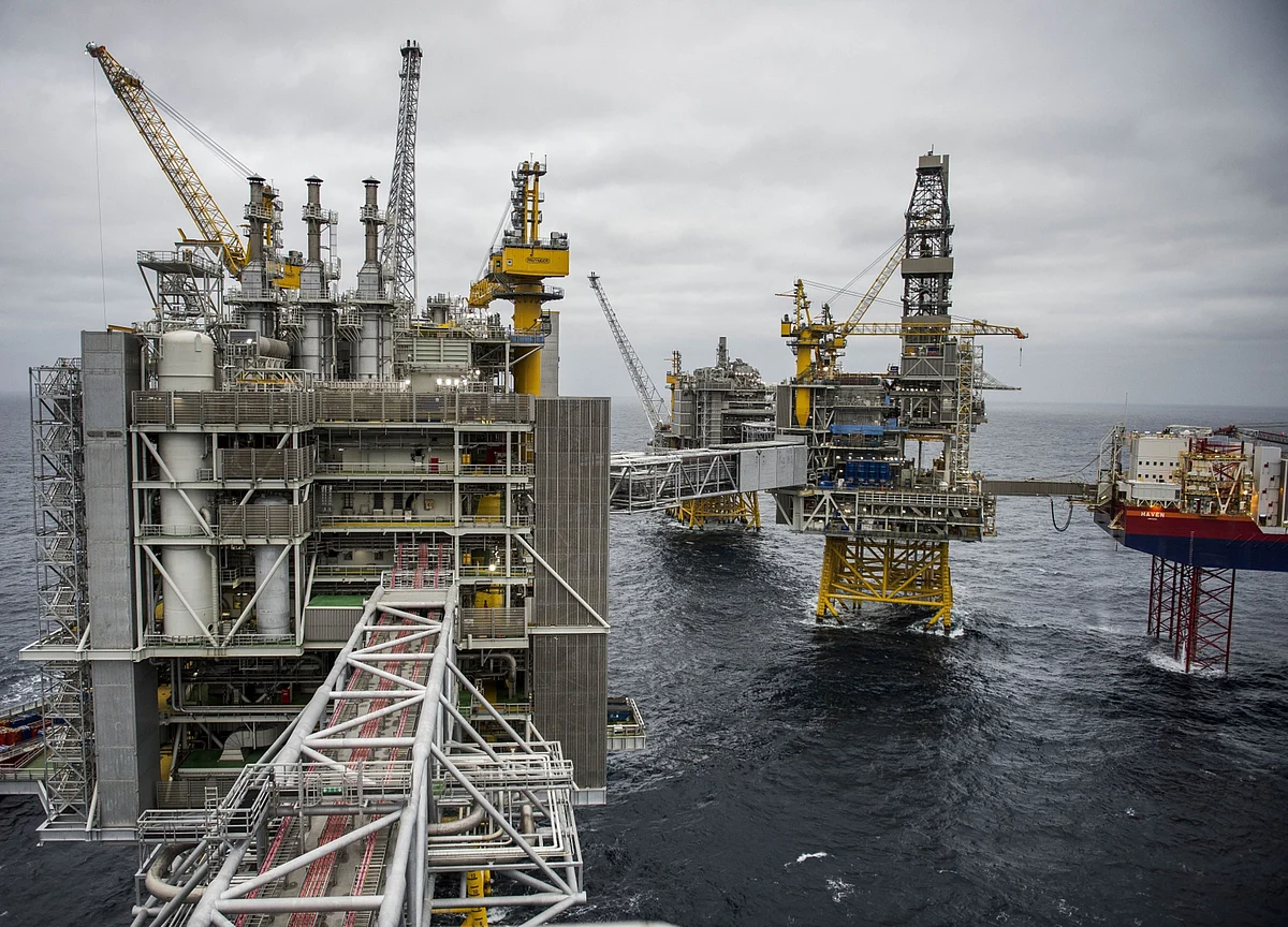 Trump’s Meeting With Drillers Couldn’t Give Oil Futures a Boost