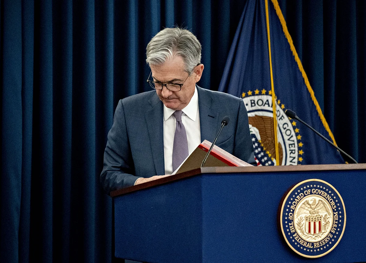 Trump Says No Plans to Demote Fed’s Powell But Asserts Right To