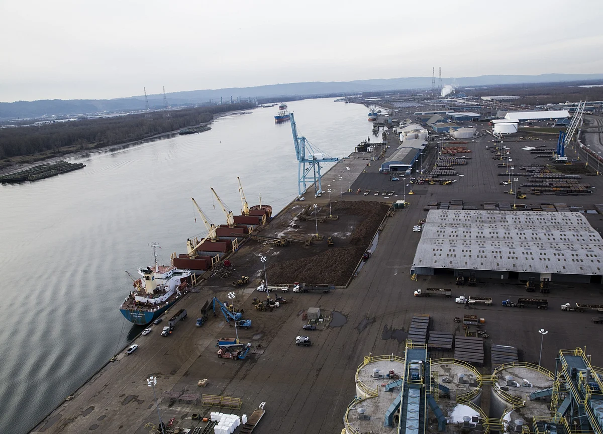Virus Disruptions May Cause 20% Cargo Decline at U.S. Ports