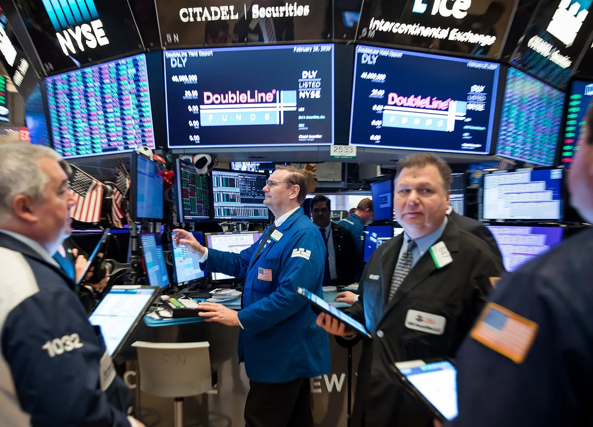 U.S. Tech Stocks Decline in Worst Week Since March: Markets Wrap