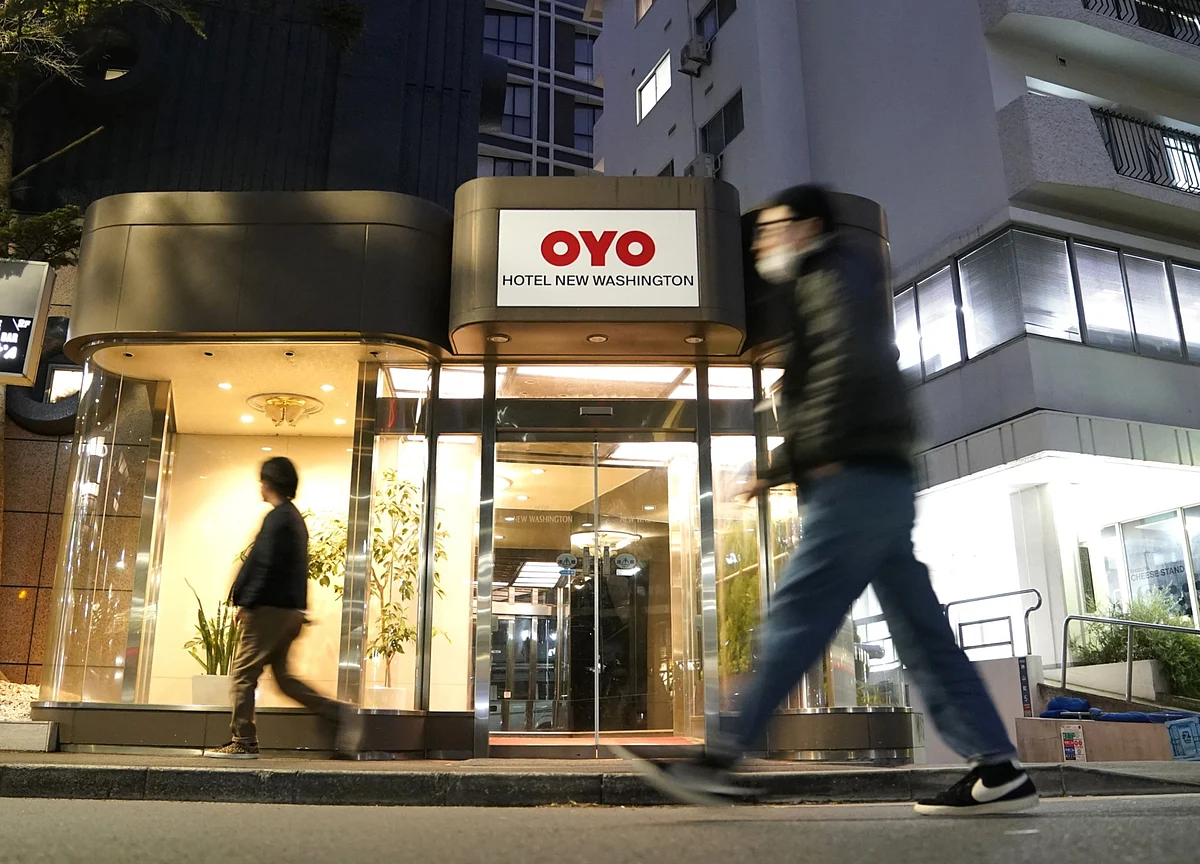 SoftBank-Backed Oyo to Cut About 5,000 Jobs in Overhaul