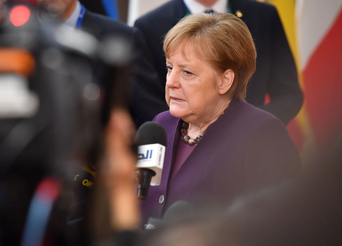 Merkel’s Moment Arrives as Virus Tests Leaders’ Grasp of Facts