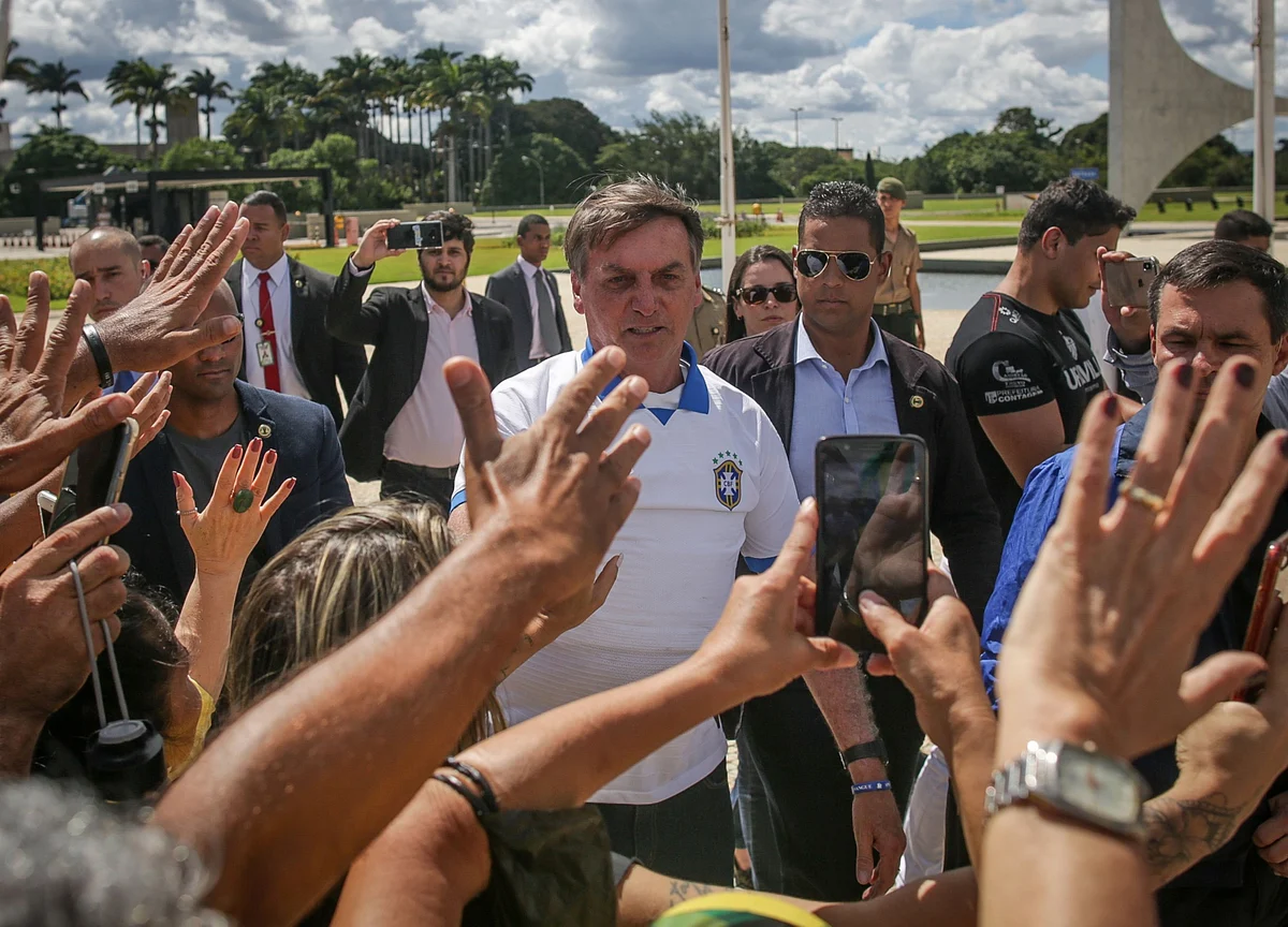 Facebook, Twitter, YouTube Remove Posts From Bolsonaro