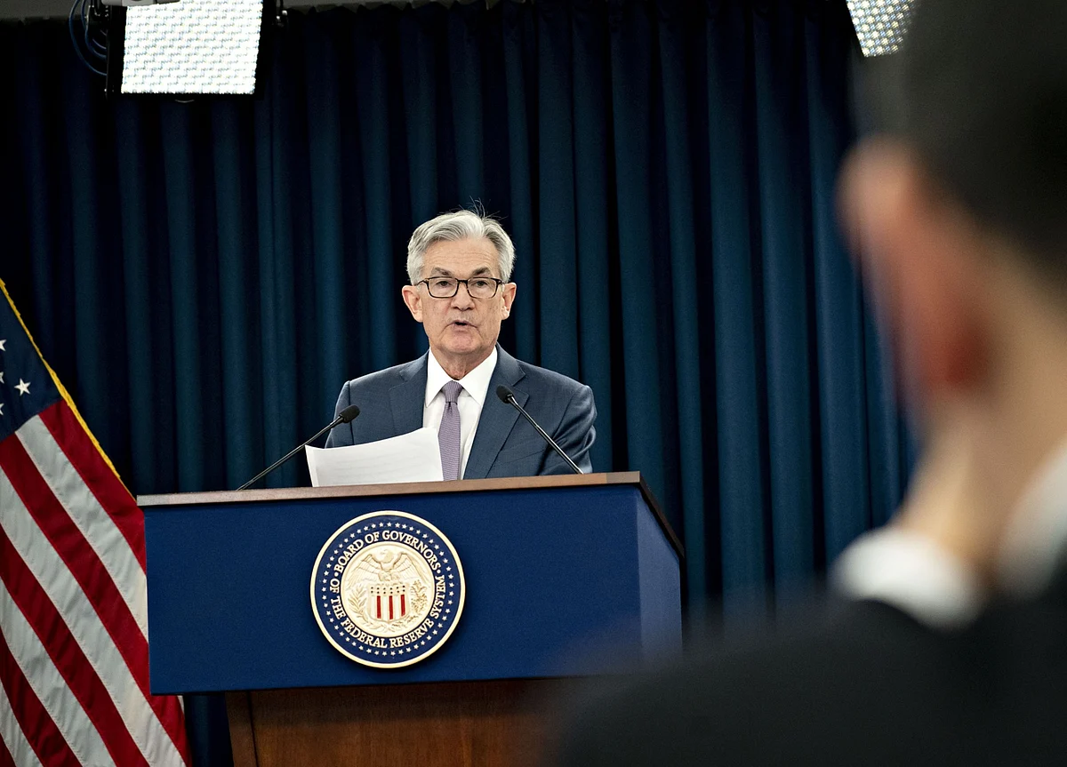 Fed Says It Will Begin Buying Corporate-Debt ETFs on Tuesday