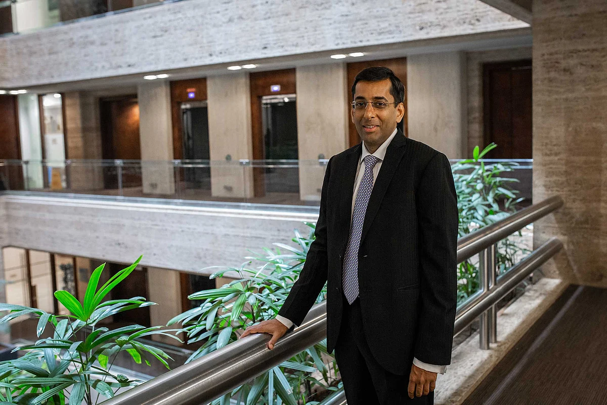 The Man Who Saw India’s Banking Crisis Early Warns of New Peril