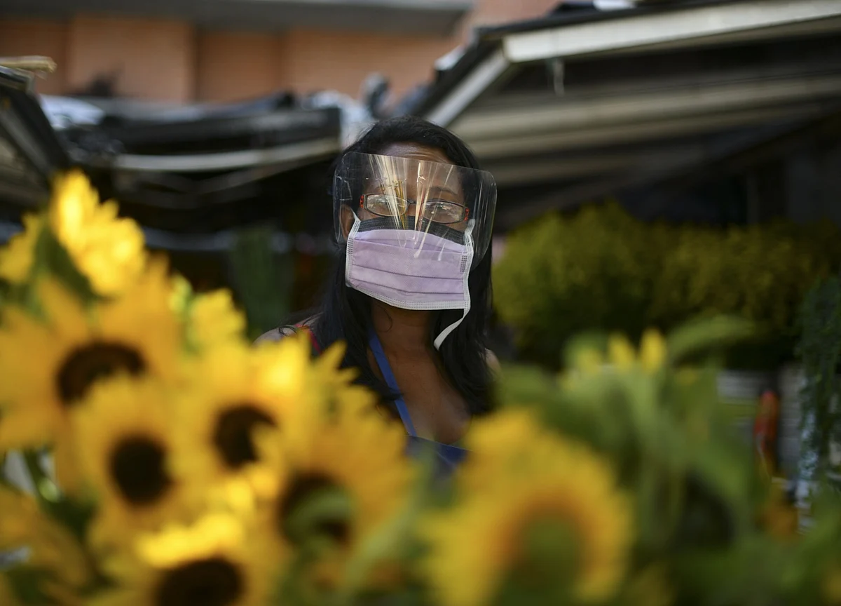 Google Face-Mask Ads Draw N.Y. Scrutiny Amid Virus Outbreak