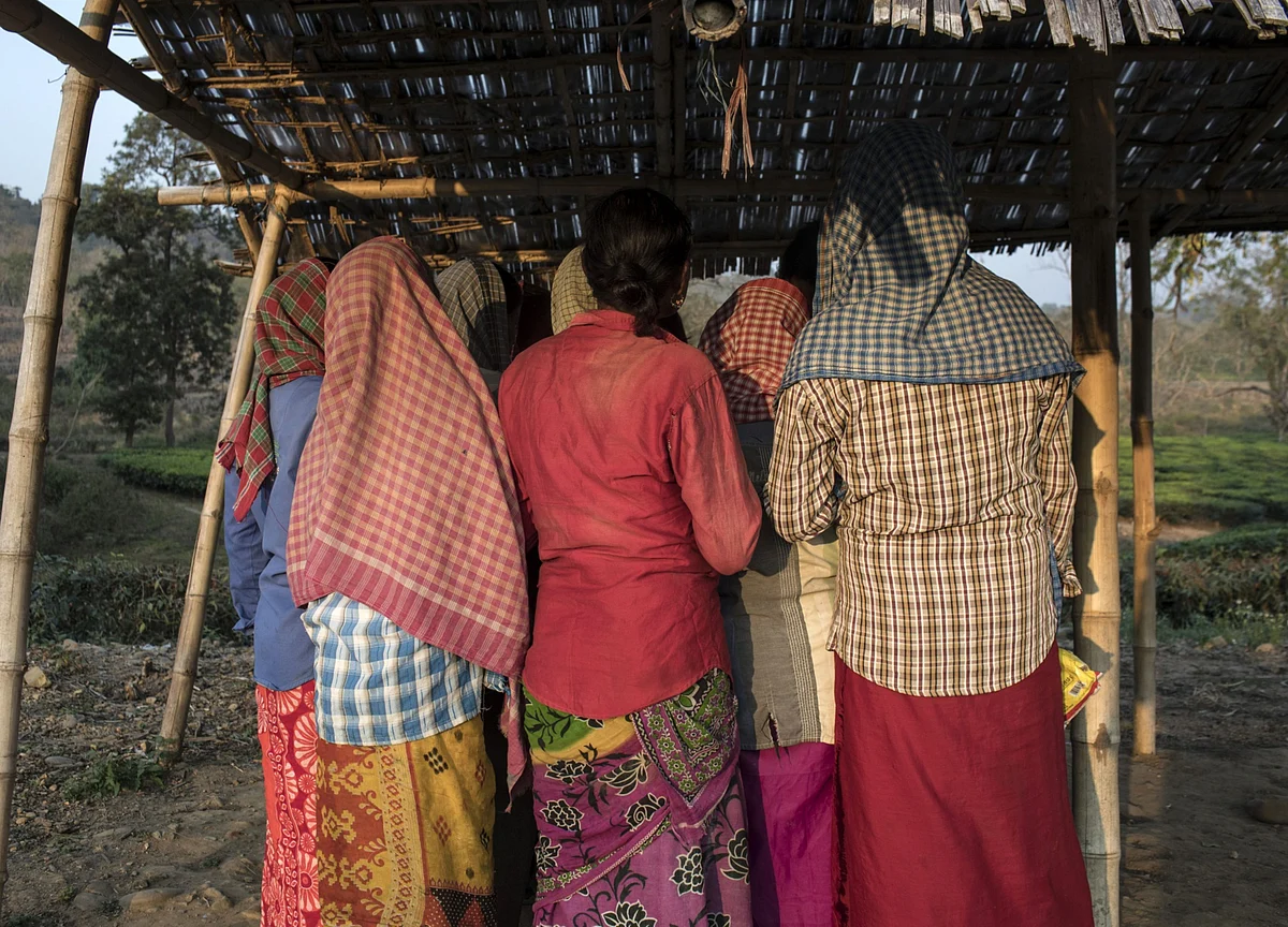 India Lockdown: Double Whammy For Daily Wage Workers As Work Stops Under MGNREGA