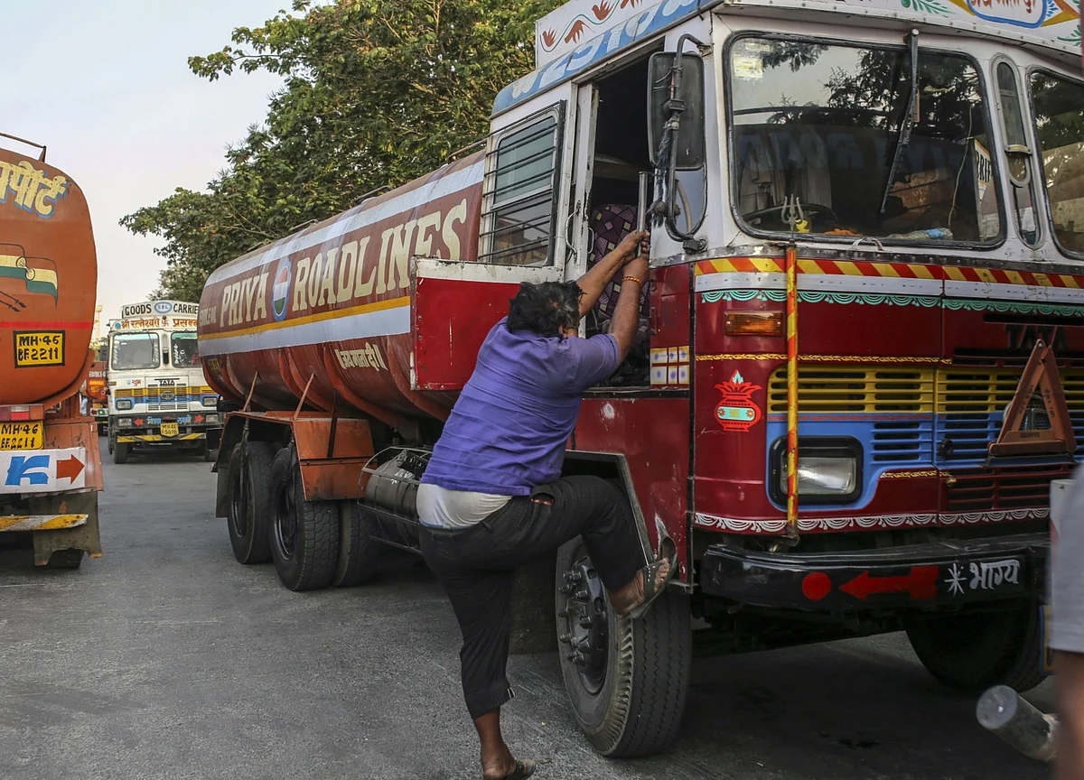 India’s Coronavirus Lockdown Worsens Auto Sector’s Pain In March, Analysts Say