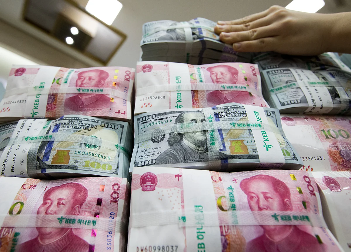 Yuan Weakens Past Key Support Level as Depreciation Quickens