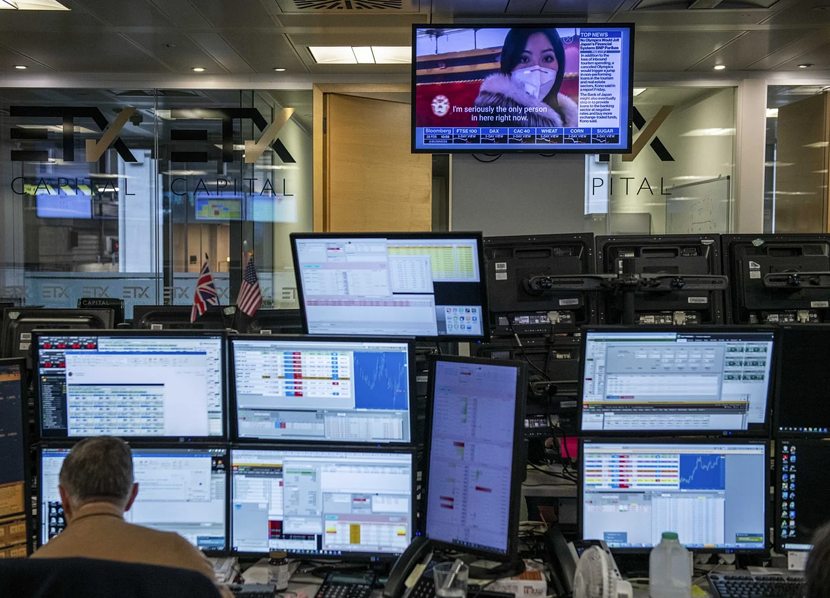 How Veteran Global Investors Plan To Tide Over The Coronavirus Volatility