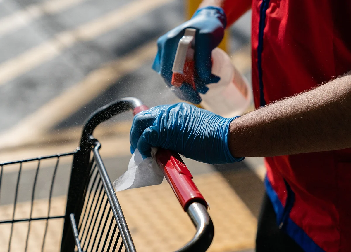 Americans Are Poisoning Themselves in Their Rush to Fight Virus