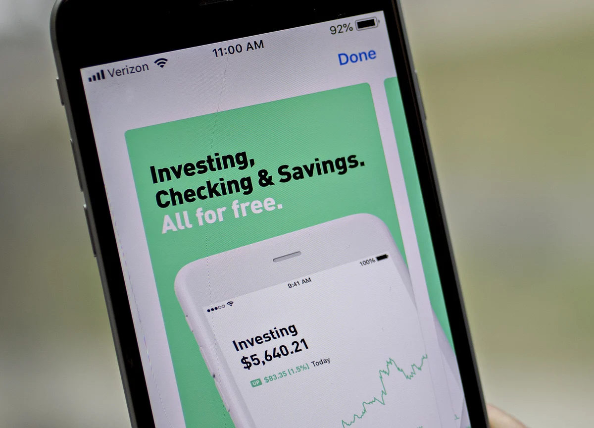 Robinhood Is Raising New Funds at About $8 Billion Value, Sources Say