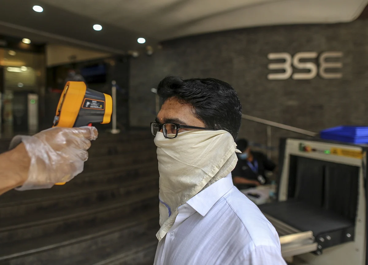 India’s Sensex Closes Little Changed in a Volatile Session