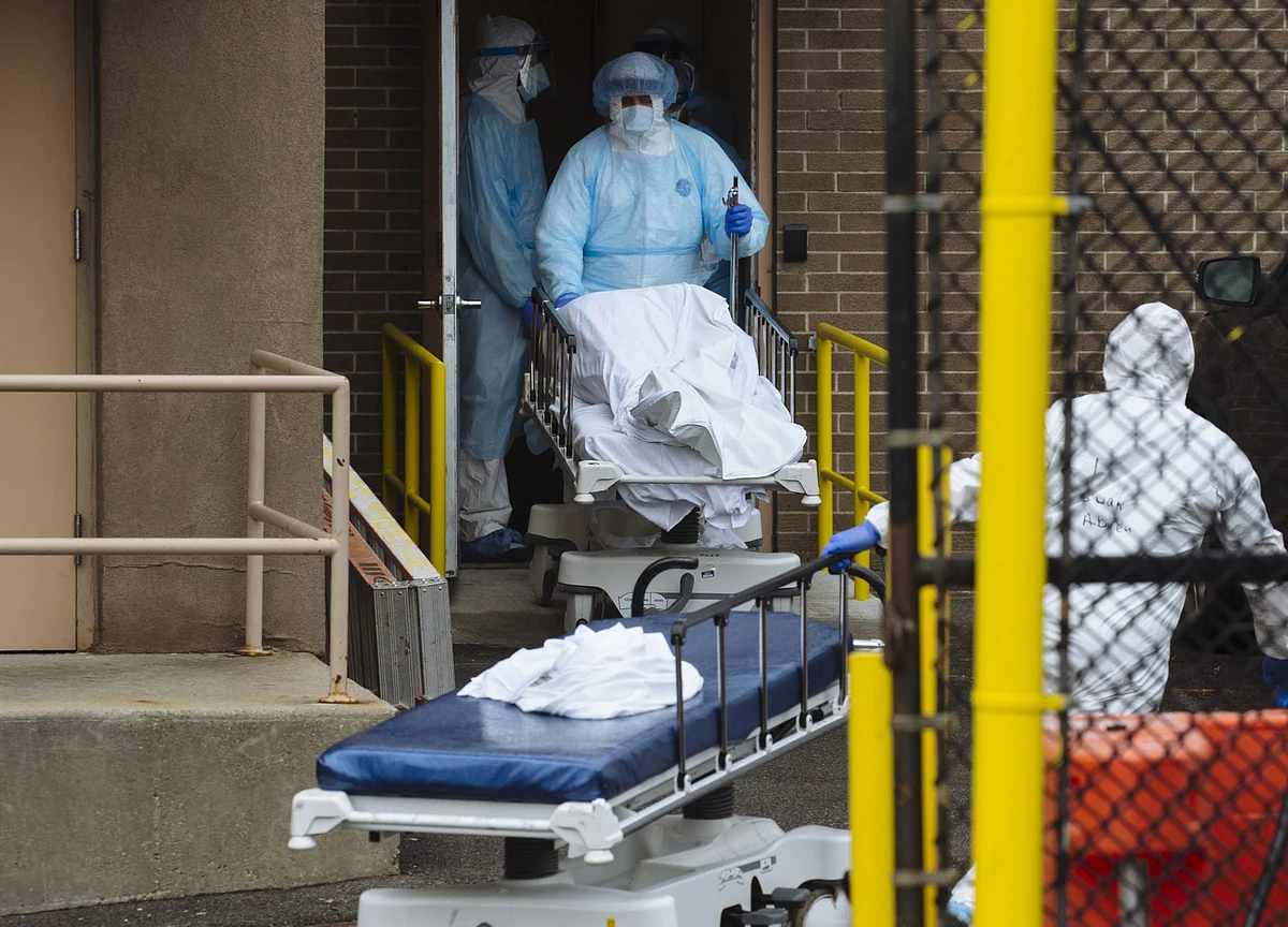 N.Y. Hospitals ‘Redline’ While Virus Cases Hint at a Plateau