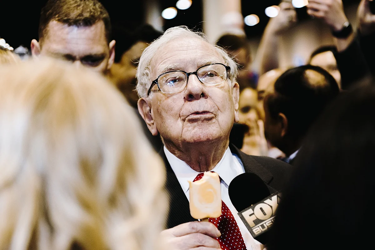 Private Equity Firms Fight for Lifeline Deals in Buffett-Goldman Redux
