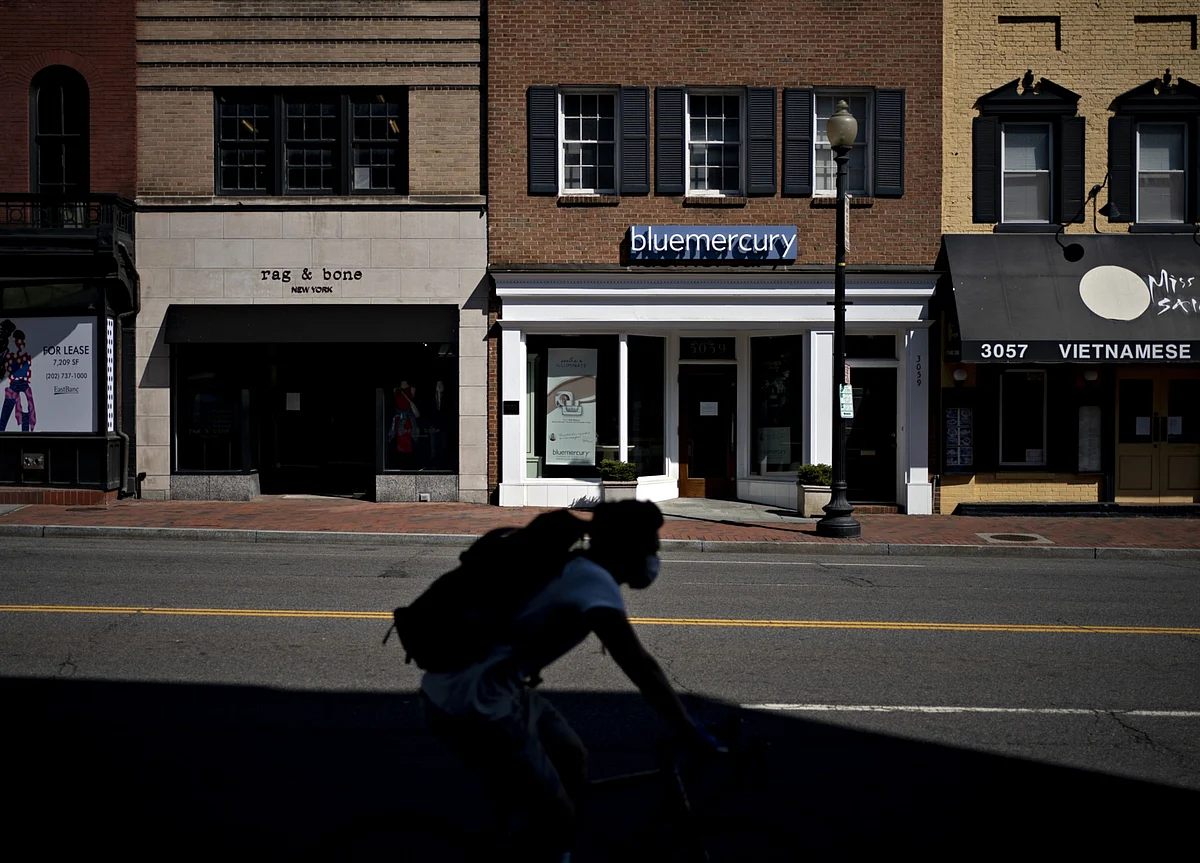 Fed to Buy Junk Bonds, Lend to States in Fresh Virus Support