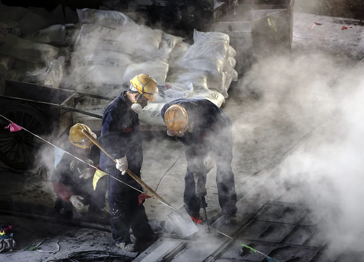 China’s Energy Imports Weaken as Virus Exacts Toll on Demand