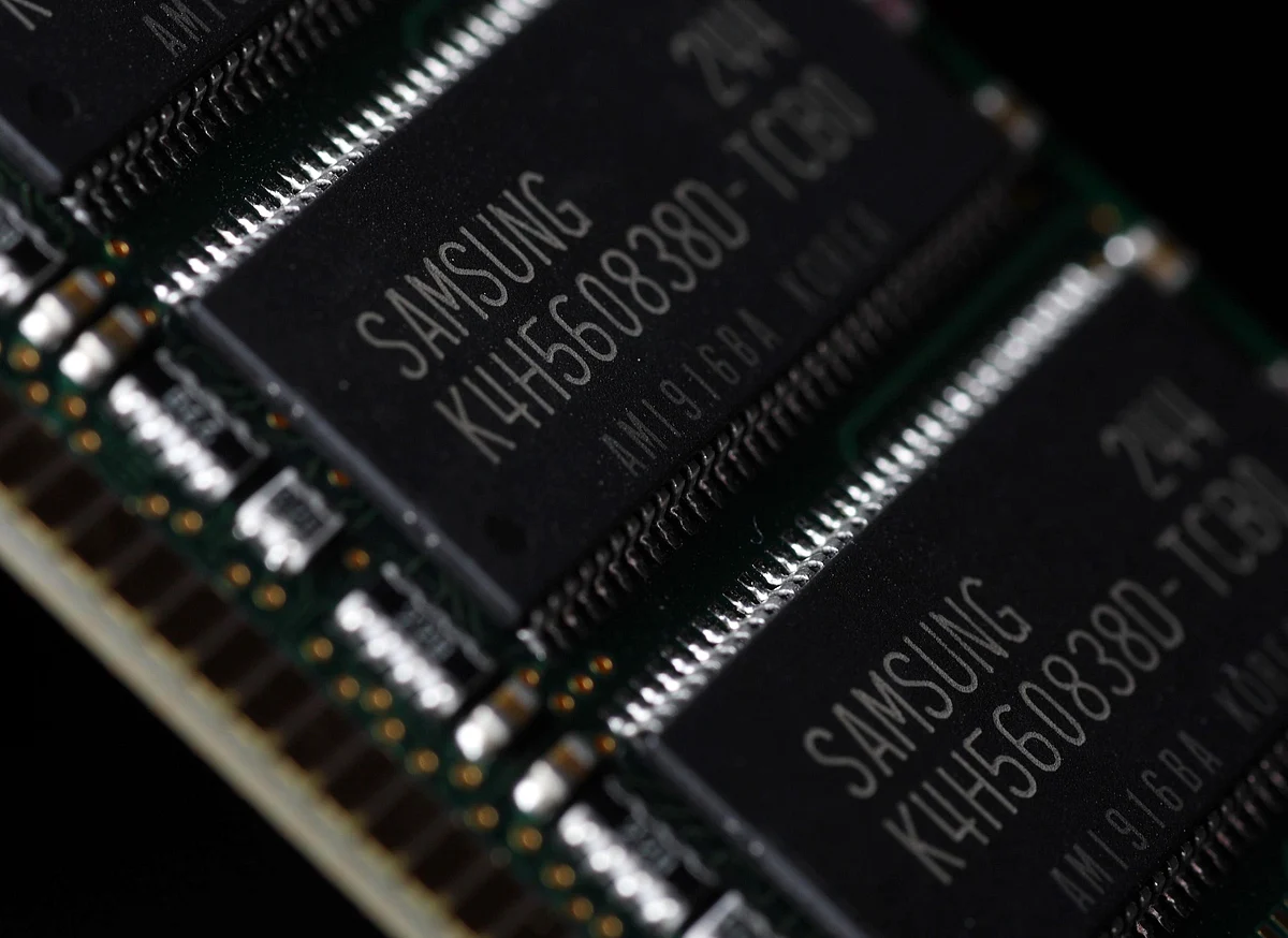 Netflix Binges Are Just Fine With Samsung