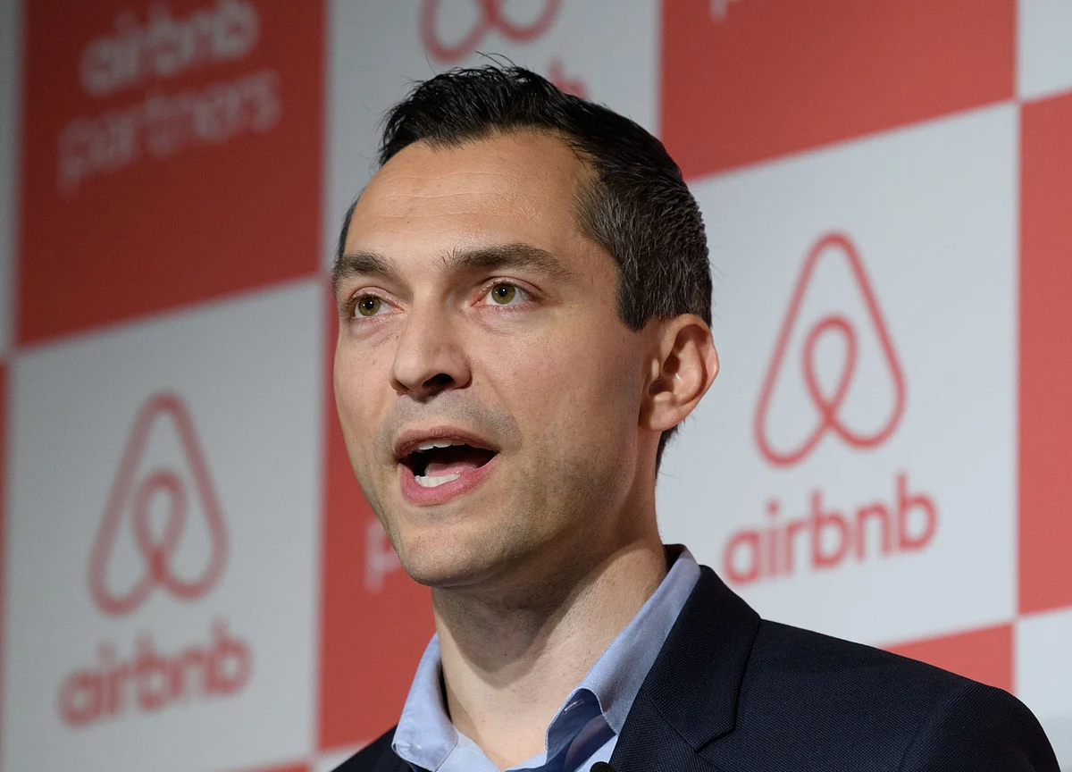 Airbnb Raises Another $1 Billion in Debt, IPO Prospects Diminish