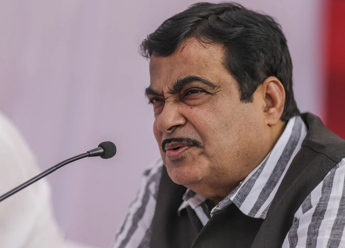 Nitin Gadkari Urges Walmart To Work With Khadi Industries And Globalise Their Products