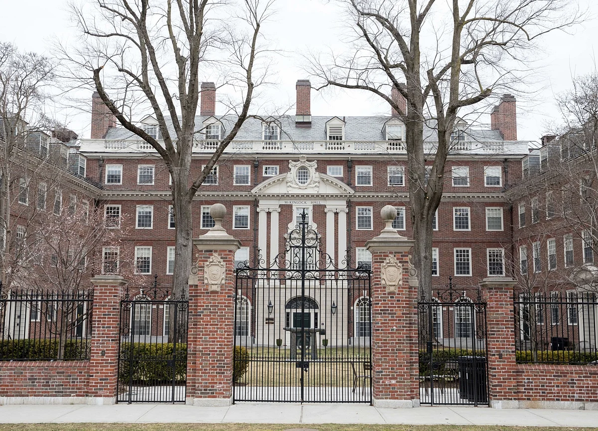 Harvard Fight With ICE Comes Up on Hard Wednesday Deadline