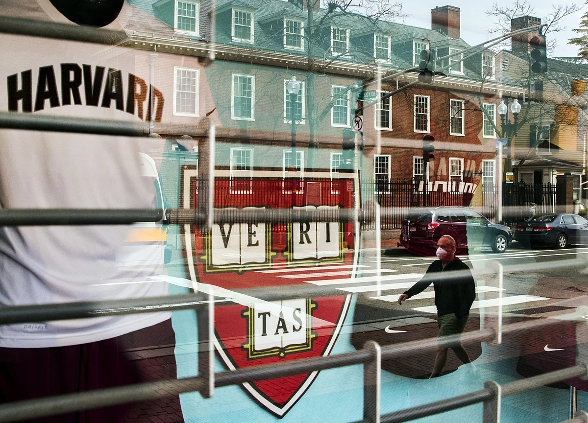 Harvard Sets Path for Net Zero Greenhouse Gas Within 30 Years