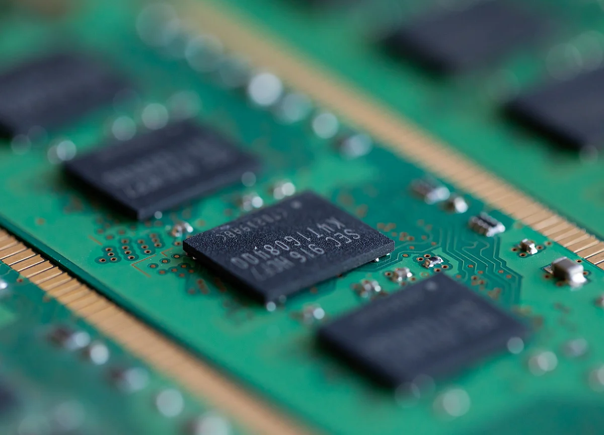 Samsung’s Profit Beat Showcases a Rare Bright Spot in a Pandemic