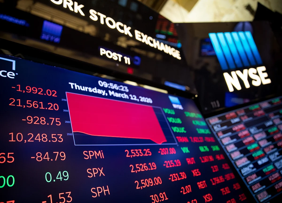 Gundlach, Marks Are Among Those Seeing More Losses Coming