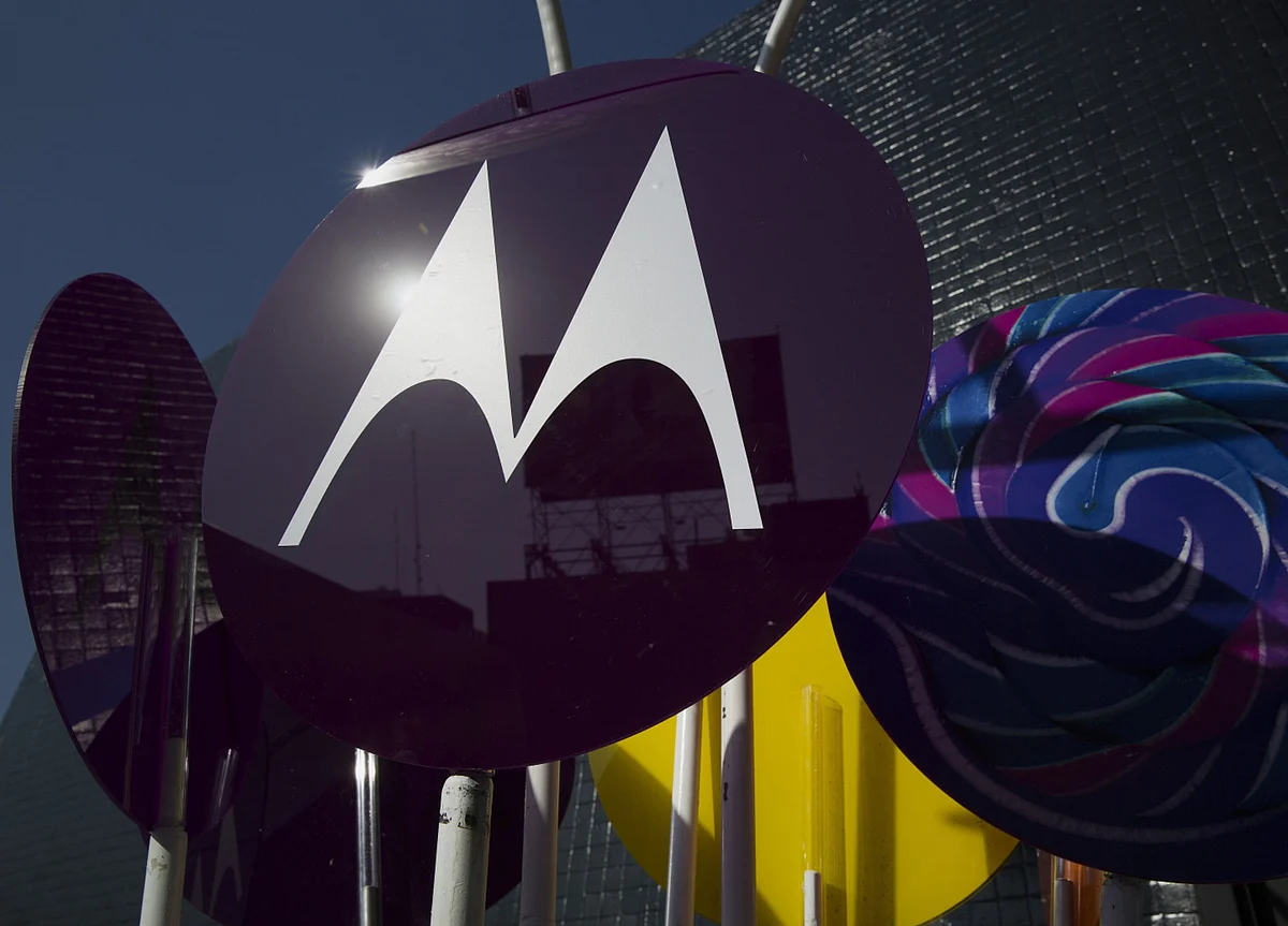 Motorola Launches 5G Phones, Highlighting Missing IPhone Feature