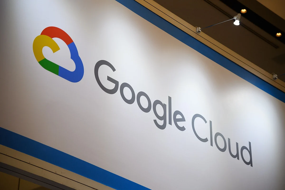 Alphabet Shares Jump on Google Cloud, YouTube Expansion