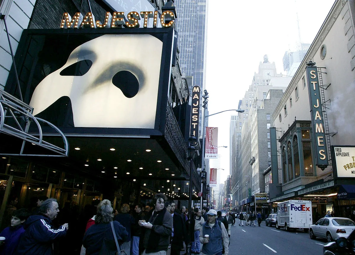 ‘What’s Netflix?’ High Culture Fans Embrace the New Mass Medium