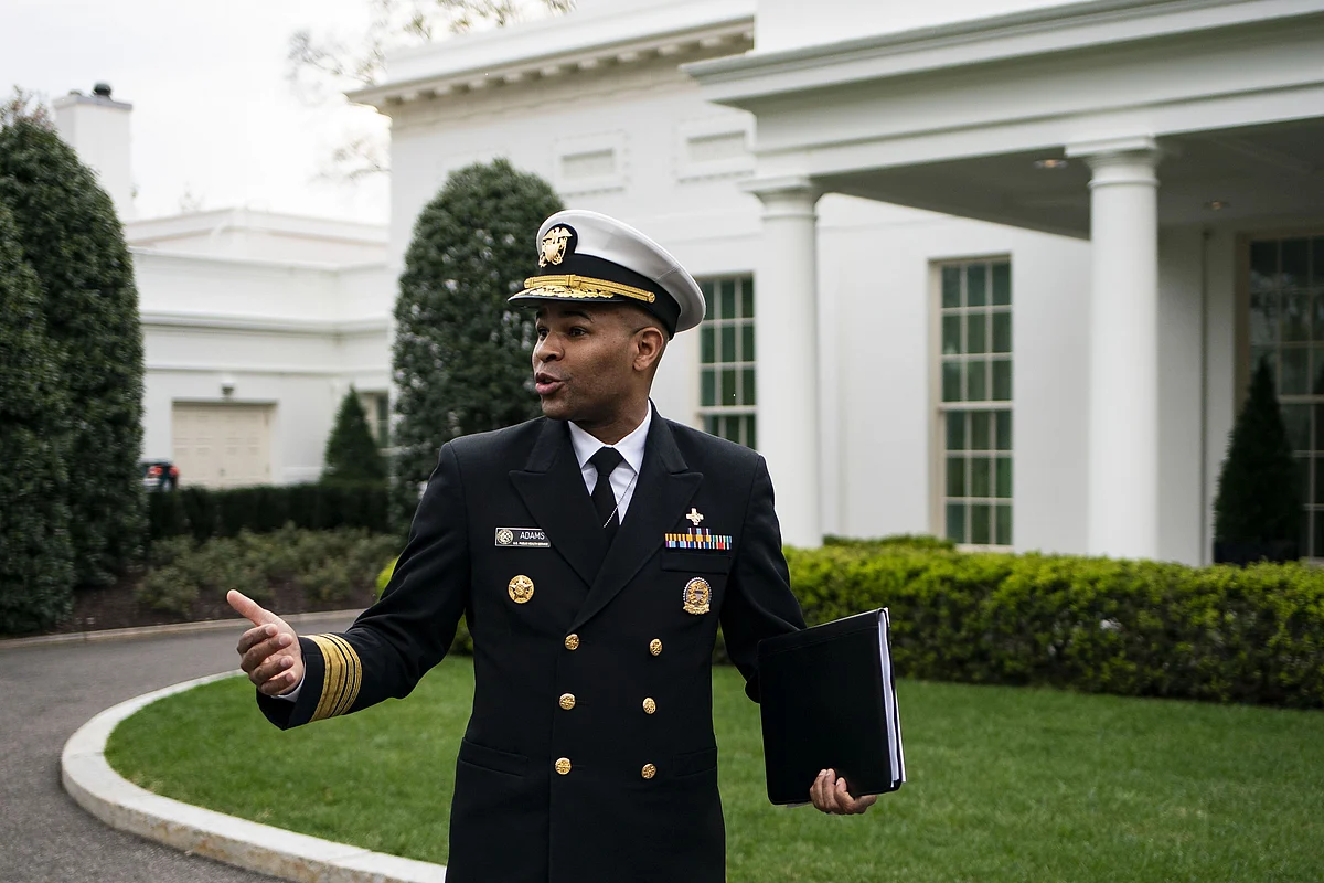 Trump Eyes ‘Biggest Decision’ On Reopening as Aides Urge Caution