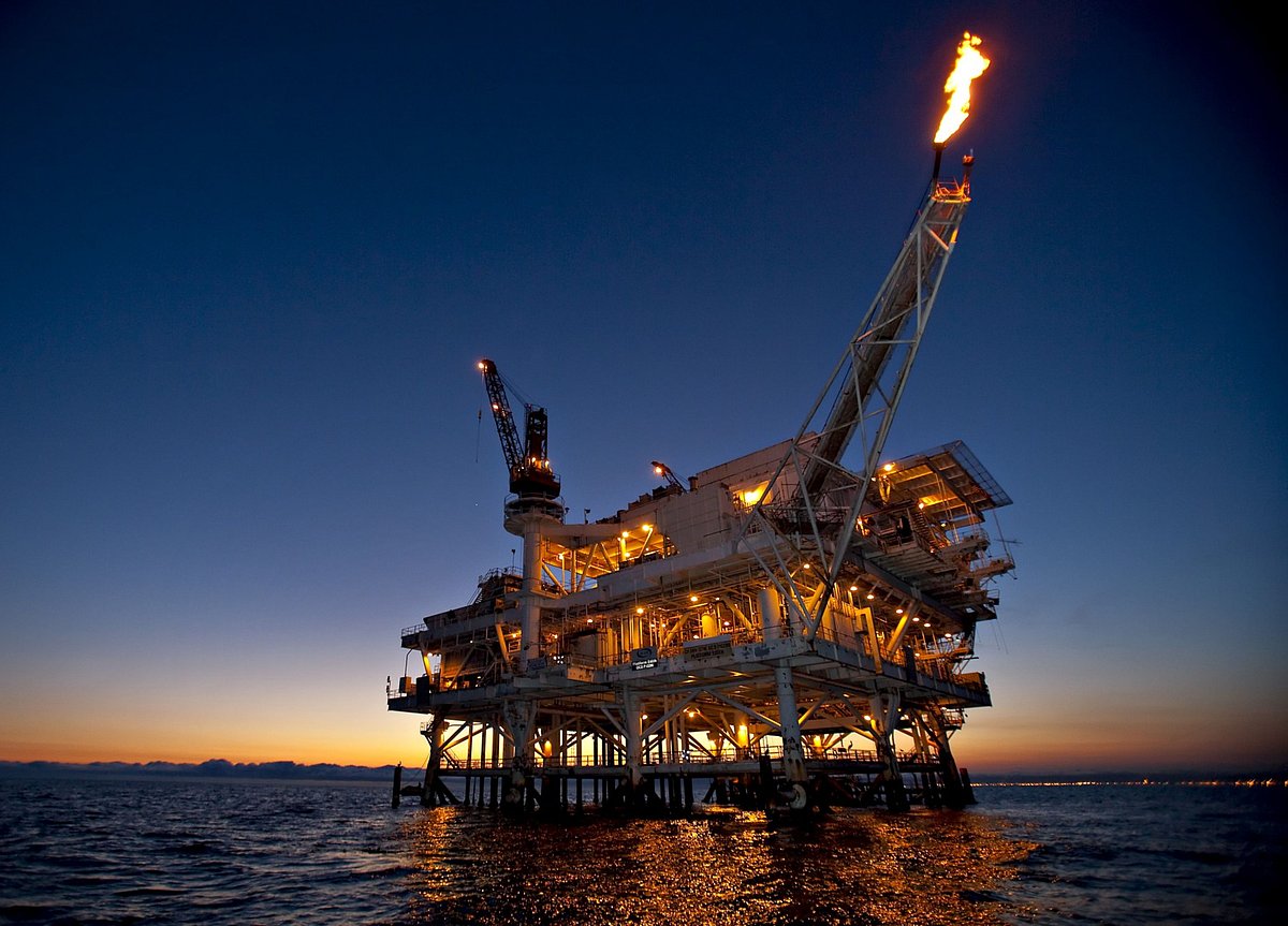 Lost in Oil Rally: $2 Trillion-a-Year Refining Industry Pain