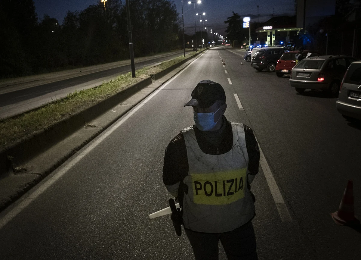 Italy Sets Reopening Plan With Caveat on Second Virus Wave