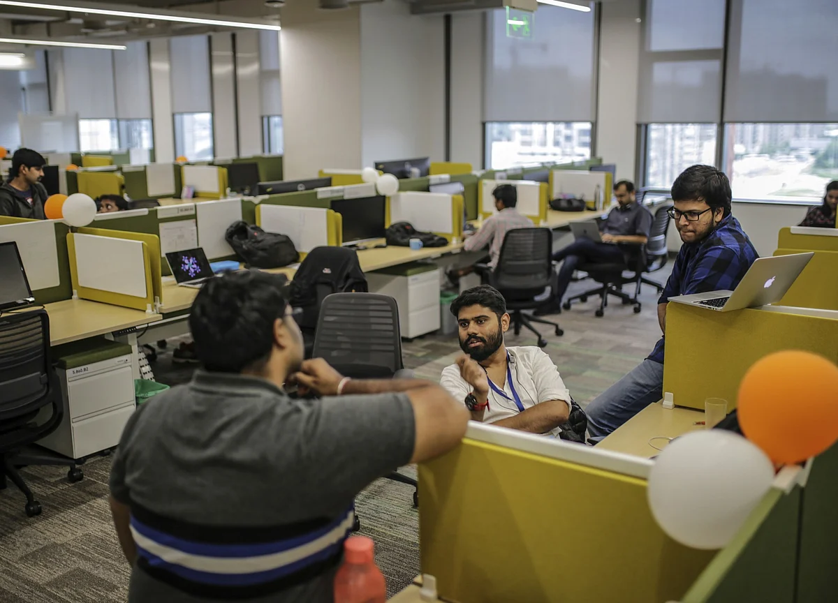 Indian Professionals Confident About Future Opportunities; Tread Cautiously In Short-Term: Survey