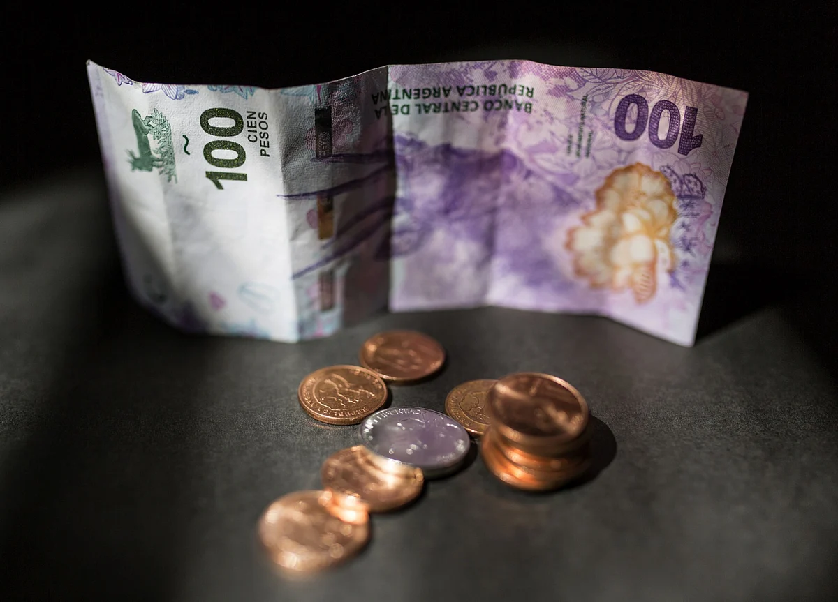 Argentina and Creditors Are at Loggerheads on Take It or Leave It Offer